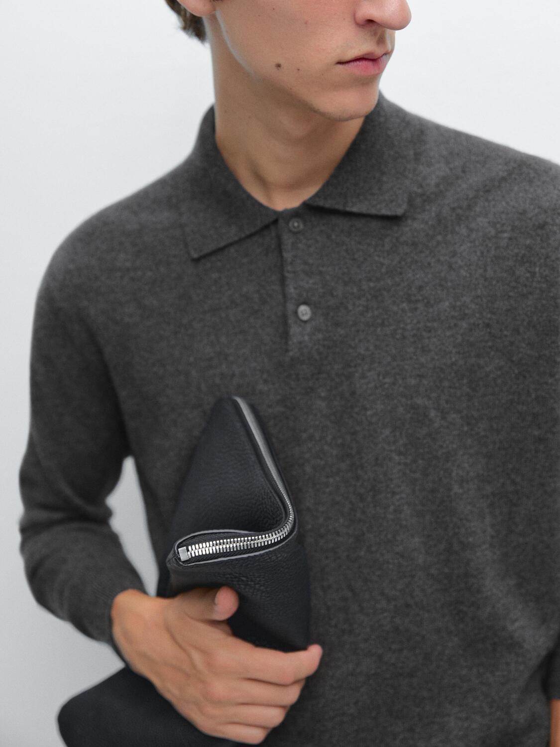 

Сумка-Клатч из кожи наппа Massimo Dutti, черный