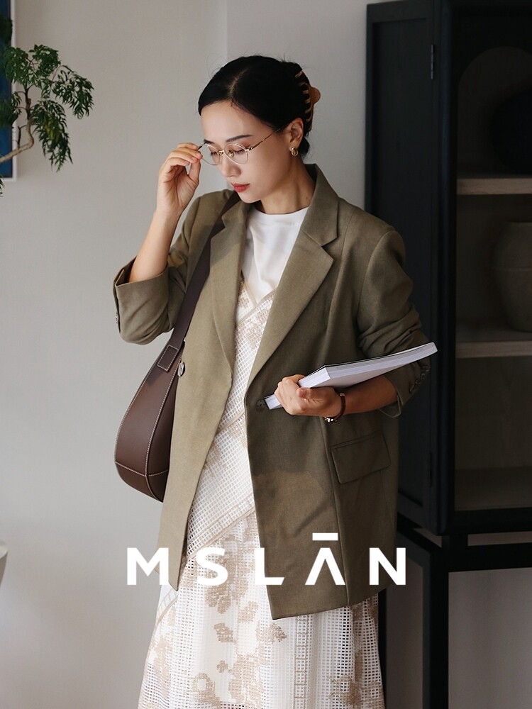 

Платье Mslan средней длины, миндальный