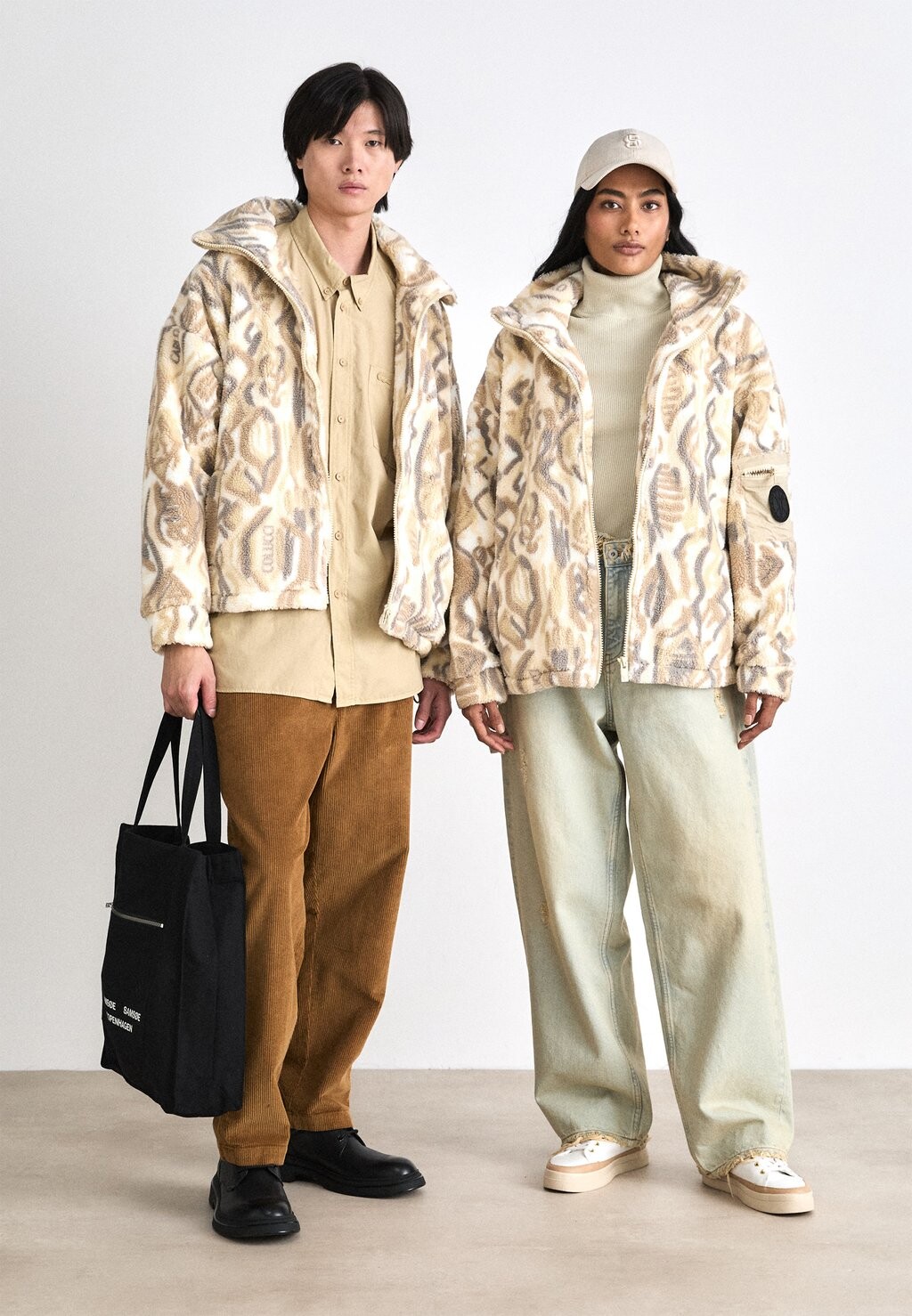 

Флисовая куртка JACKET UNISEX Carlo Colucci, бежевый