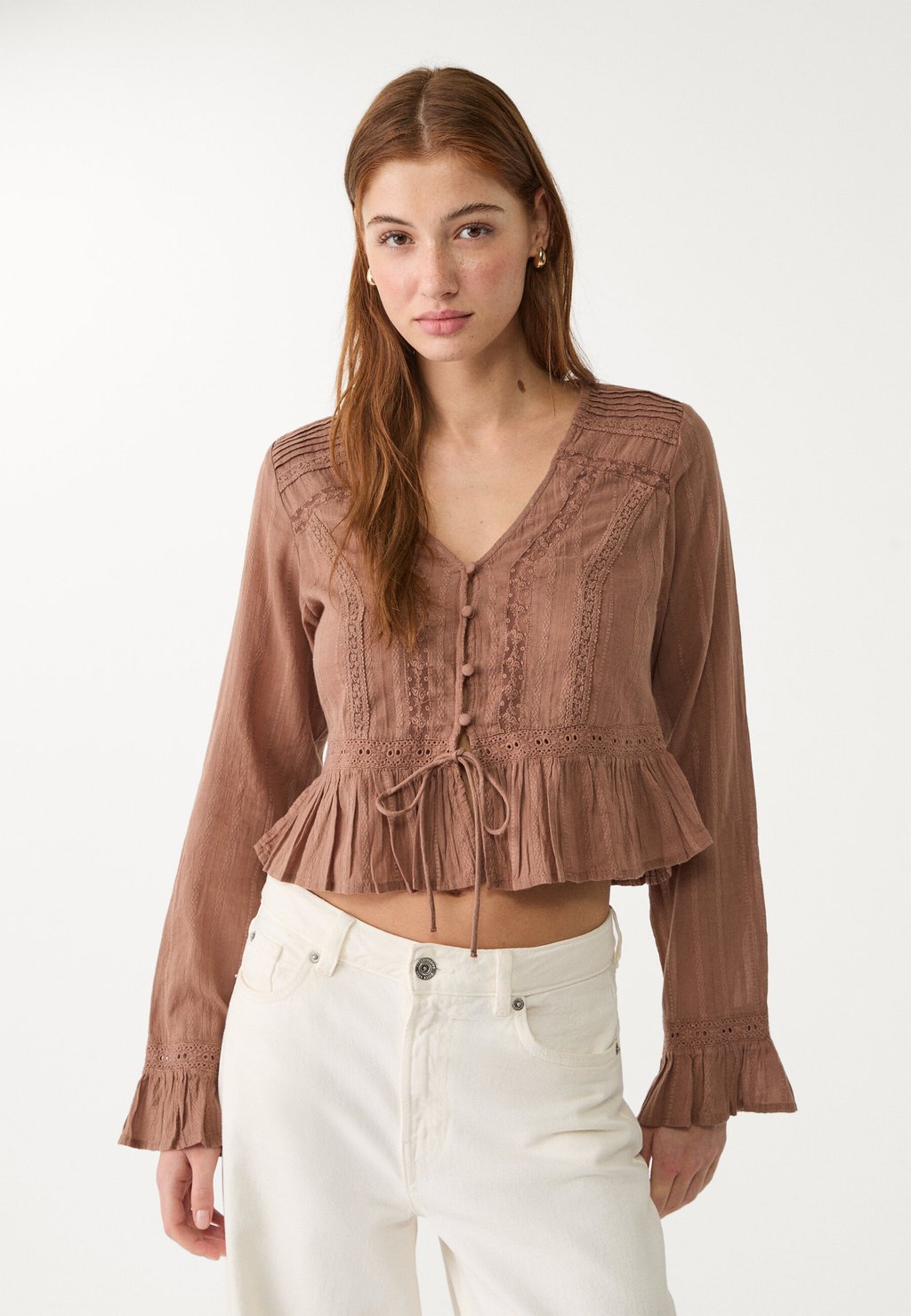 

Блуза FLOWING Stradivarius, цвет Mottled Brown