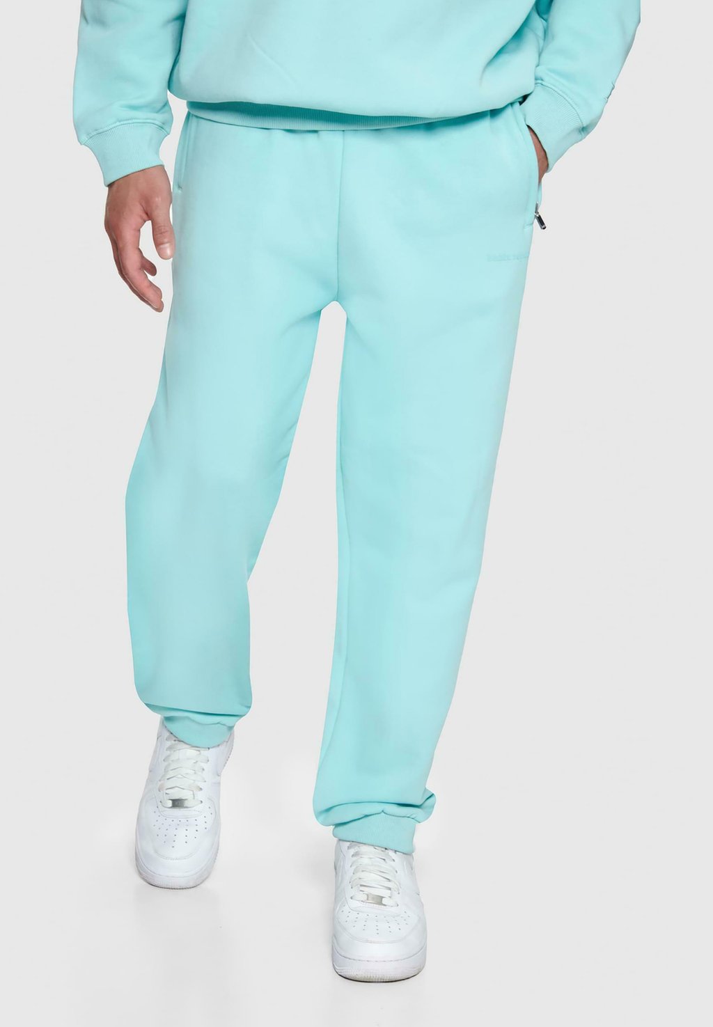 

Спортивные штаны BAZIX REPUBLIQ SUPER HEAVY BLANK Dropsize, цвет tiffany