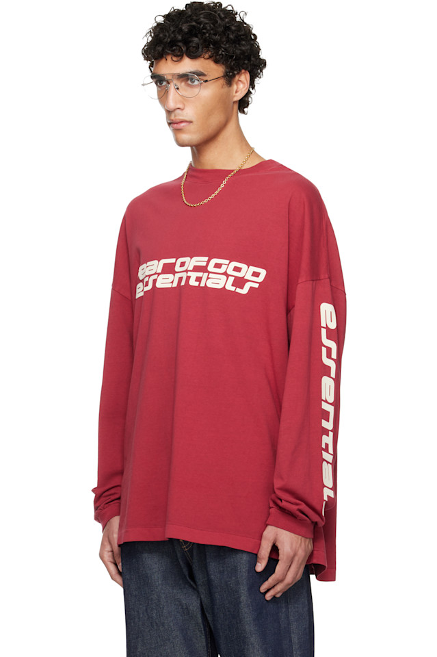 Fear Of God Essentials Красная праздничная футболка с длинными рукавами в стиле 90-х — фото 4