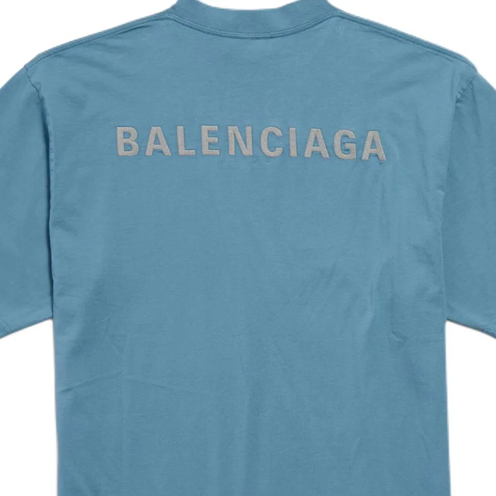 Футболка с вышивкой логотипа Balenciaga Medium Fit синяя — фото 4