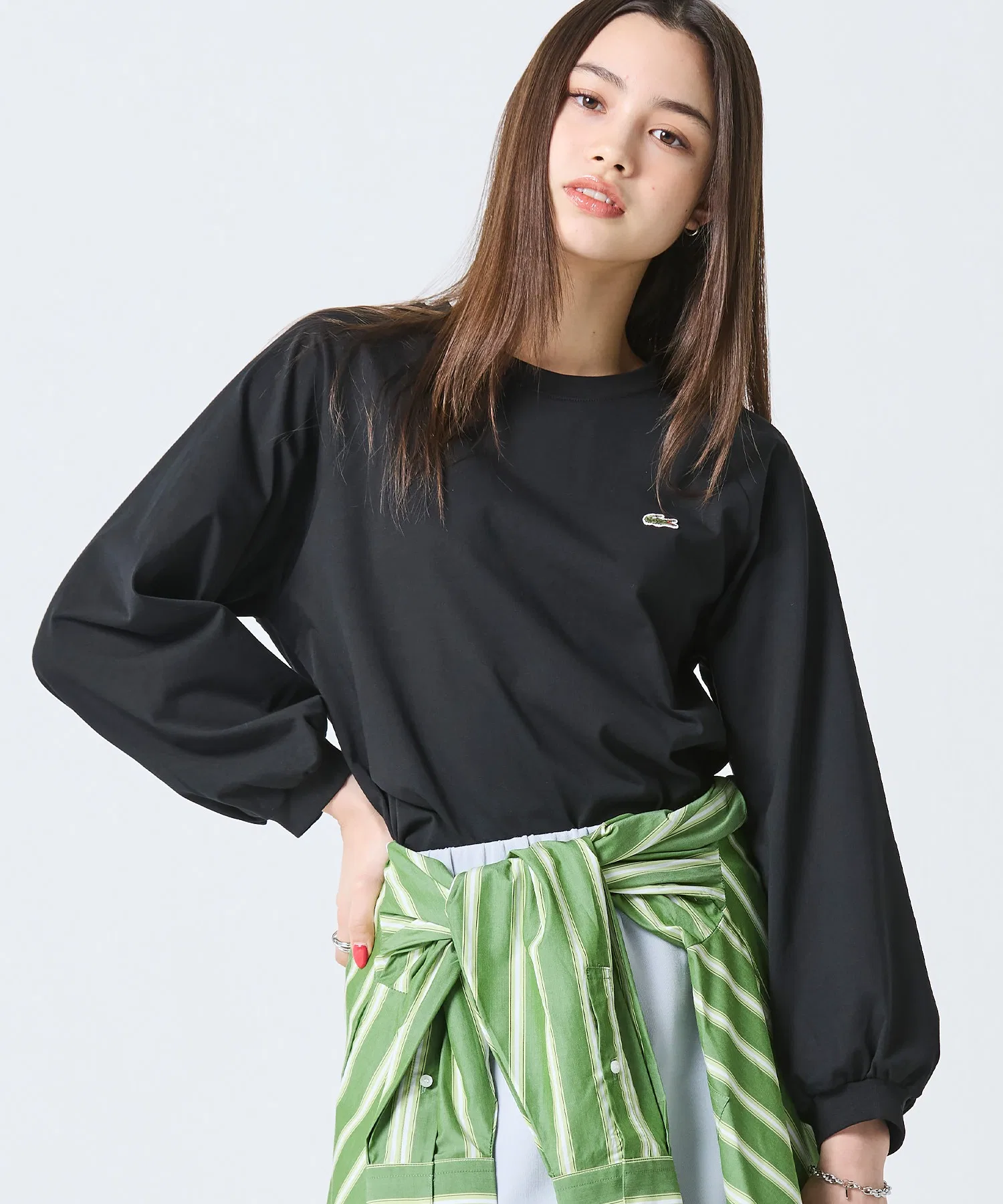 Футболка Lacoste кроп-топ с объемными рукавами, черный — фото 4