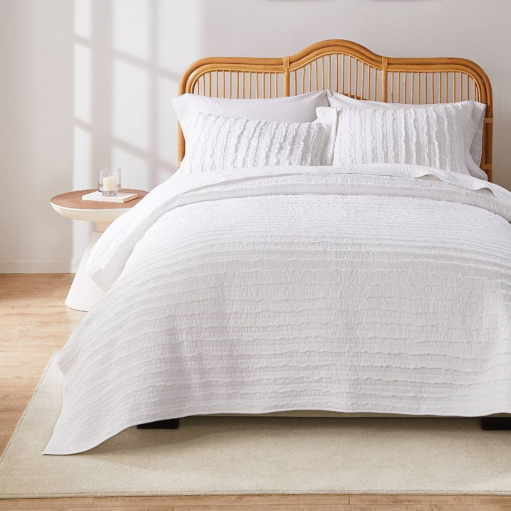 

Комплект двусторонних одеял Greenland Home Fashions с рюшами, белый