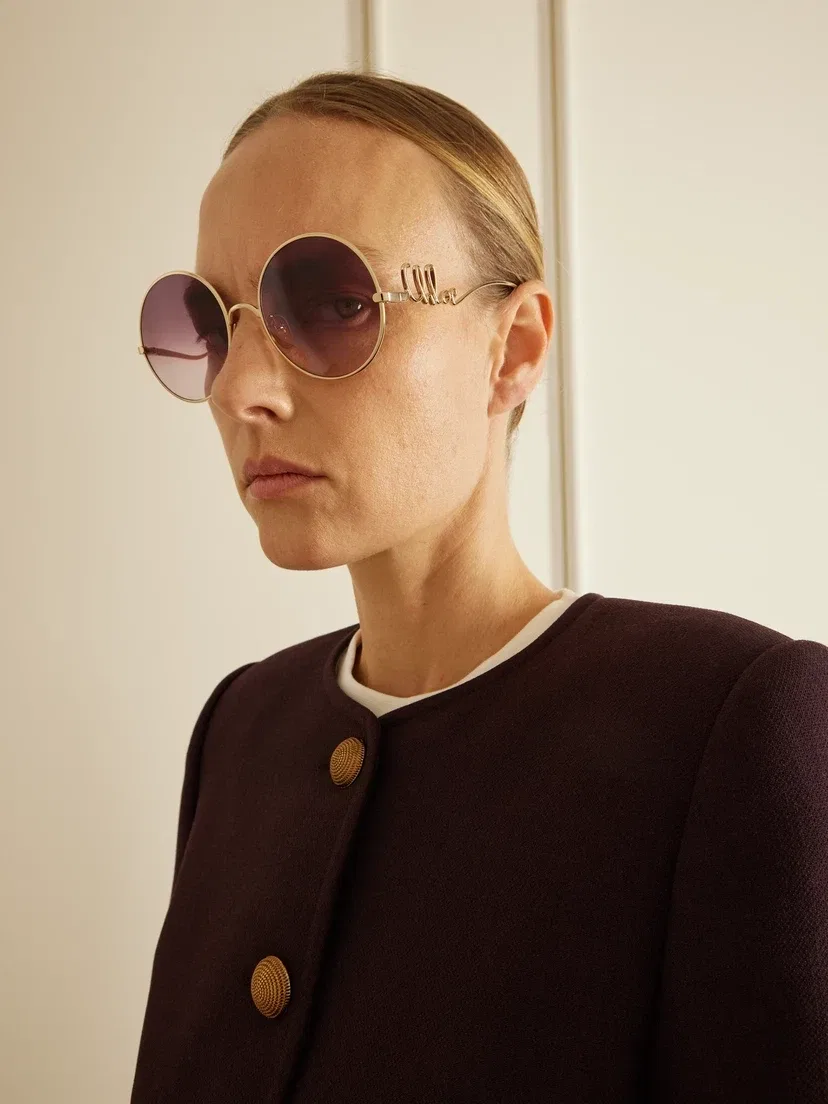 Культовые круглые солнцезащитные очки золотистого цвета Chloé Eyewear, золотой — фото 4