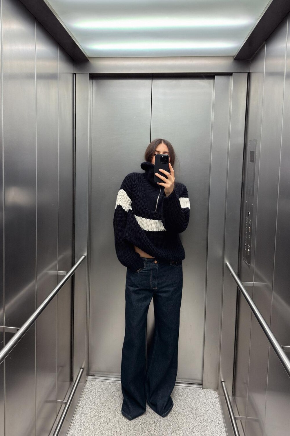 

Вязаный свитер в полоску ZARA, темно-синий/экрю