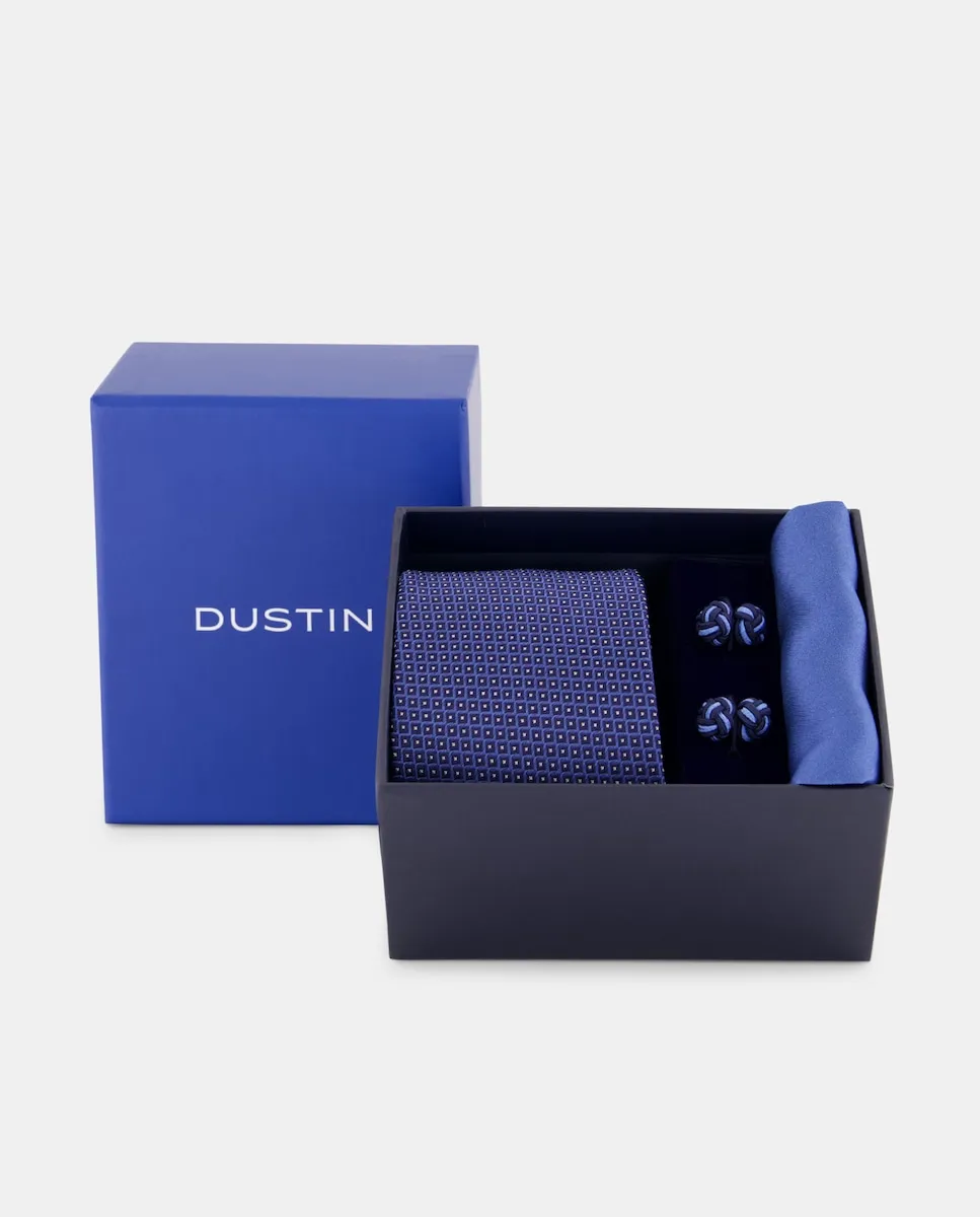 

Набор: футляр для галстука, запонки и подходящий платок Dustin, синий