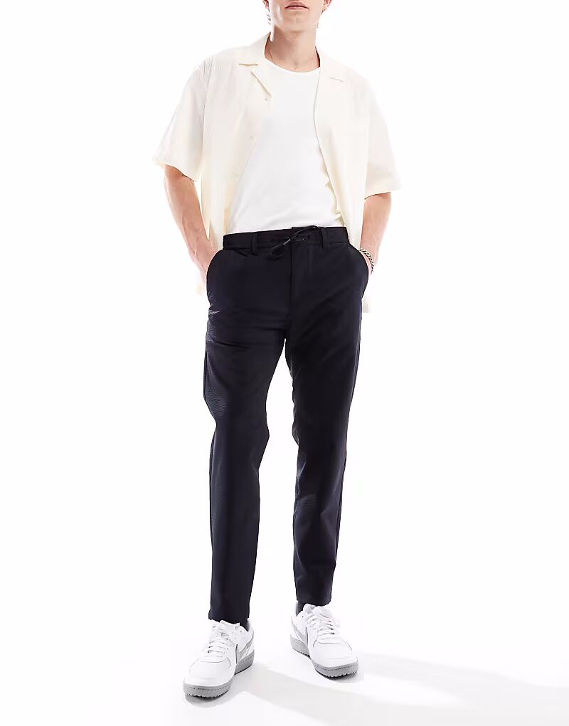 

Брюки-чиносы BOSS Orange Chino-Tapered с текстурированной завязкой темно-синего цвета