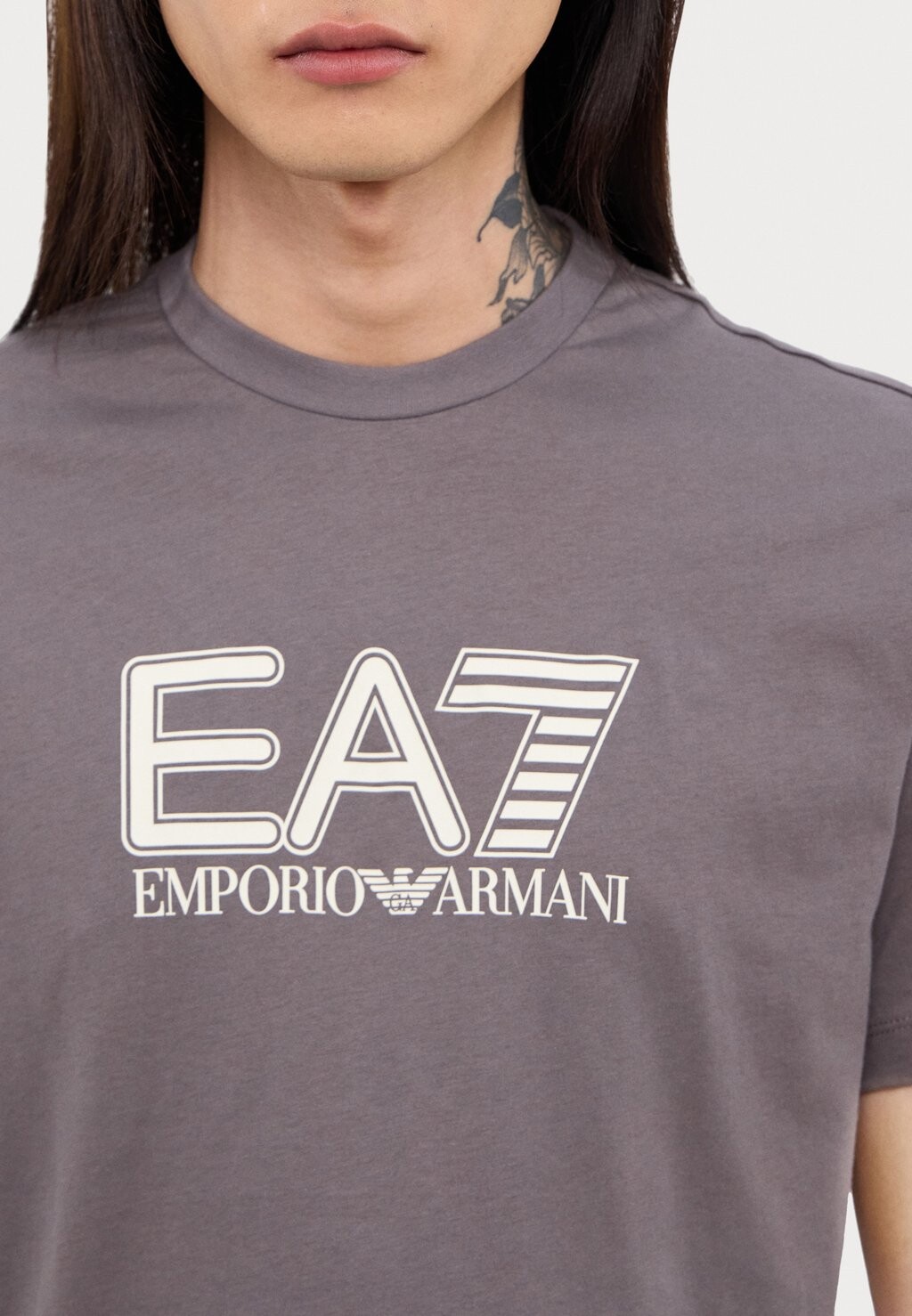 

Футболка с принтом EA7 Emporio Armani, серый