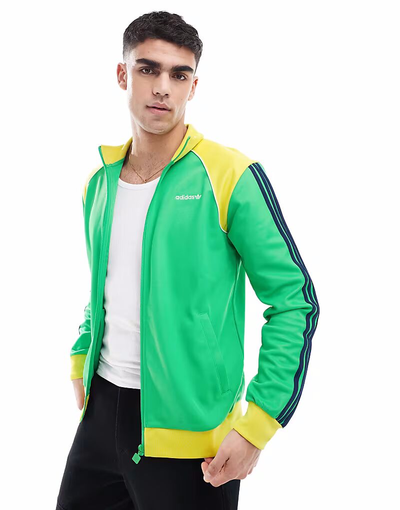 

Спортивный топ Adidas Originals зеленого и желтого цвета