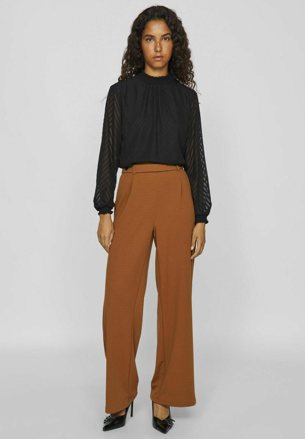 

Блуза MIT LANGEN ÄRMELN HIGH NECK VILA Petite, черный