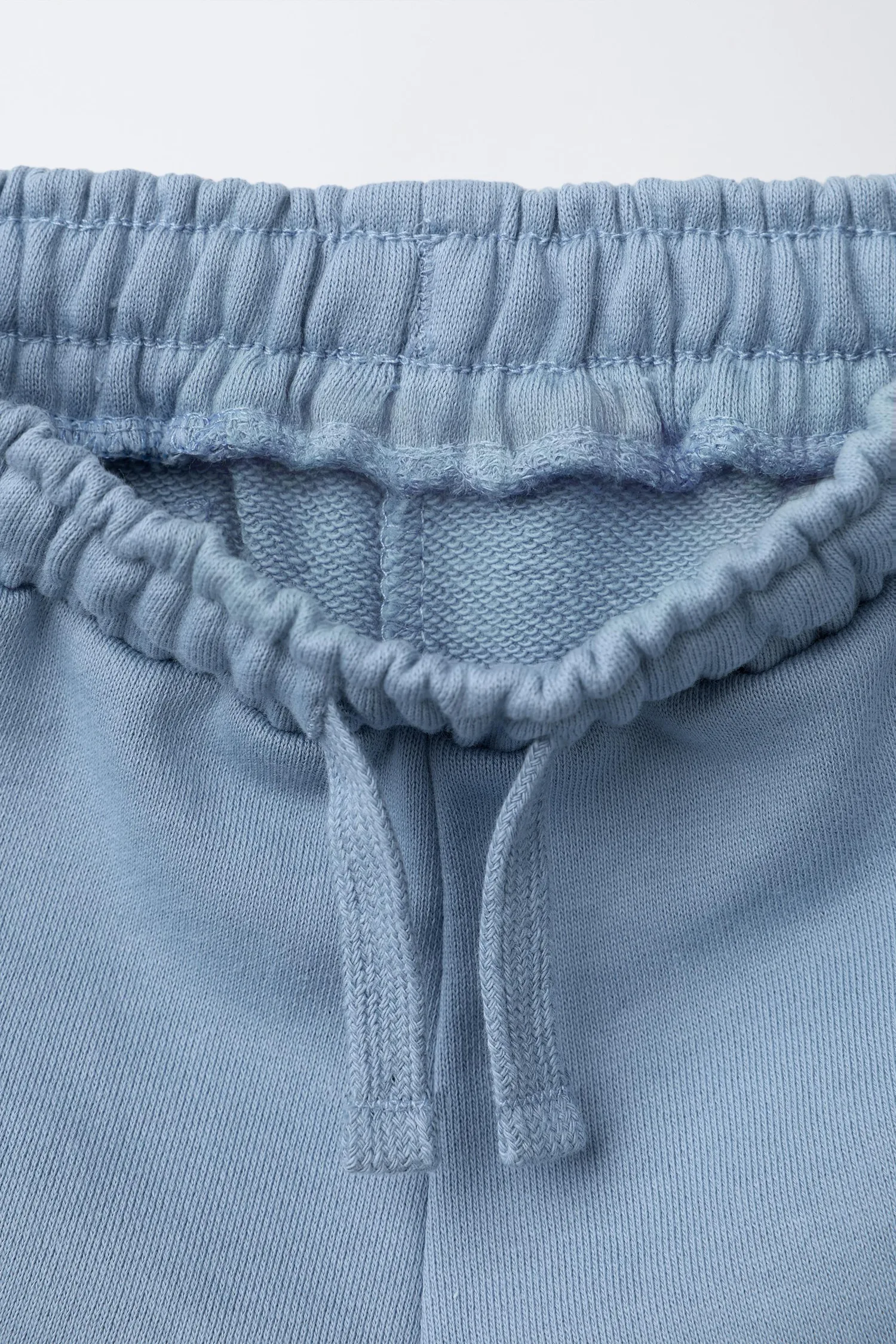 Комплект из спортивной футболки и шорт-бермуд от label Zara, светло-голубой — фото 4