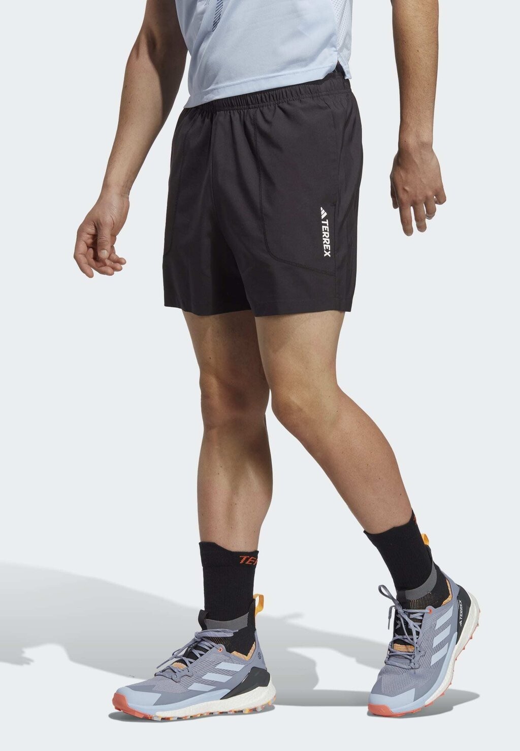 

Спортивные шорты Multi Adidas, черный