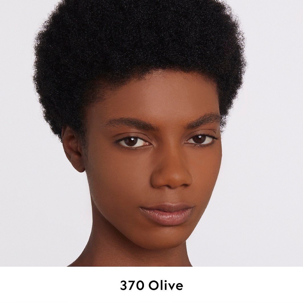 Тональный крем для лица eternité de beauté spf 15 Gucci, 370 - olive medium, объем 30 мл — фото 4