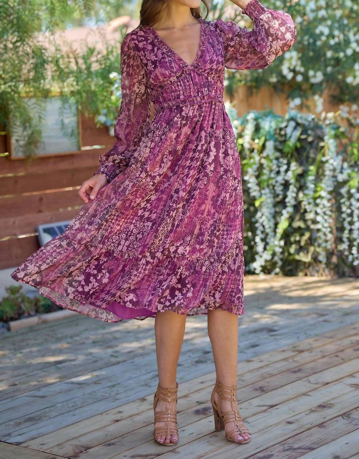 

Платье Curvy Medallion из шифона в цвете Multi Hailey & Co