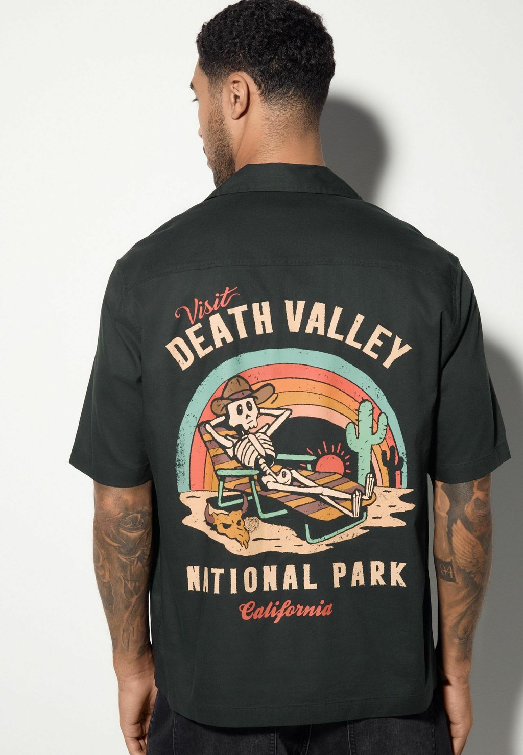 

Рубашка REGULAR FIT - NATIONAL PARK BACK PRINT SHORT SLEEVE Next, черный
