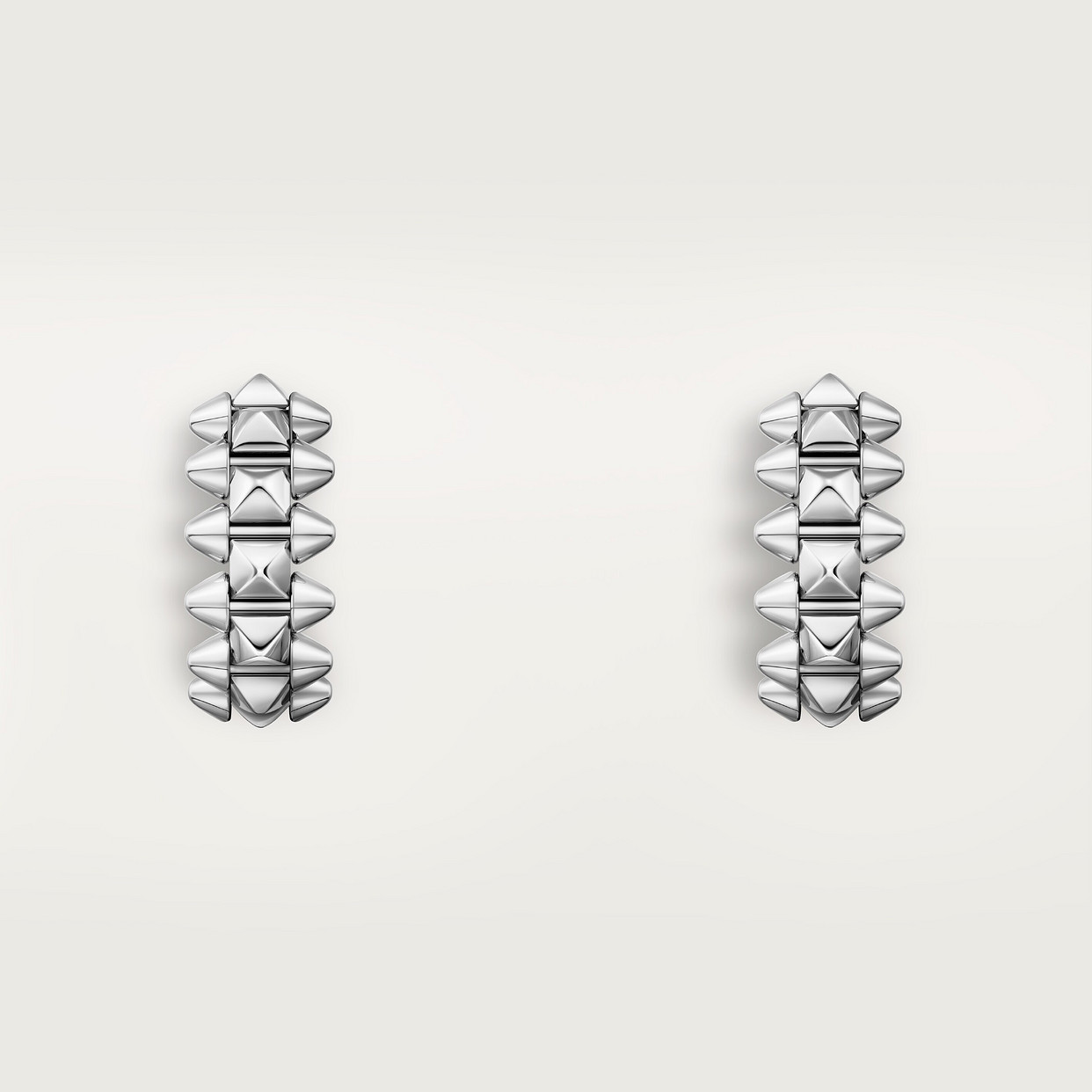 

Серьги Cartier Boucles d'oreilles Clash de Cartier, мини-модель, белое золото
