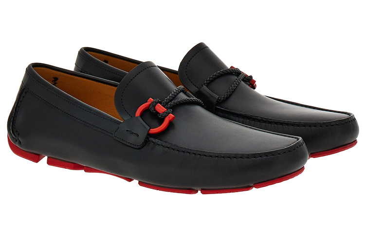 Водительские лоферы с бляшкой Gancini Ferragamo, черный — фото 4