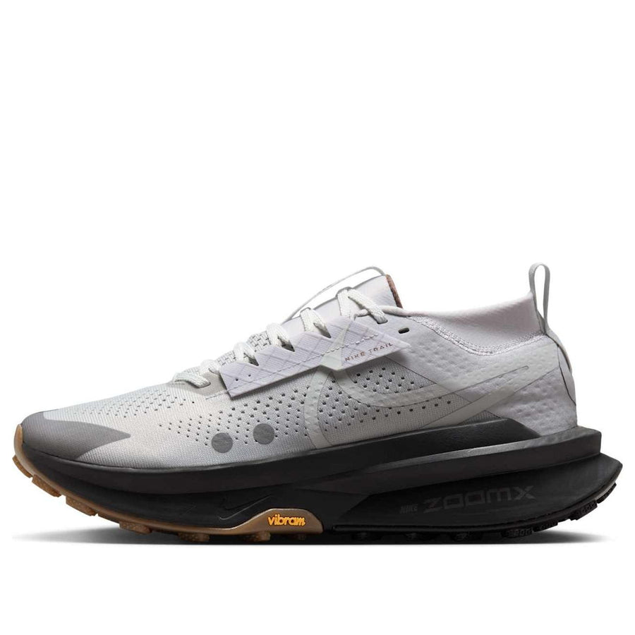 

Кроссовки Nike ZoomX Zegama Trail 2 'Vast Grey Black Gum', серый