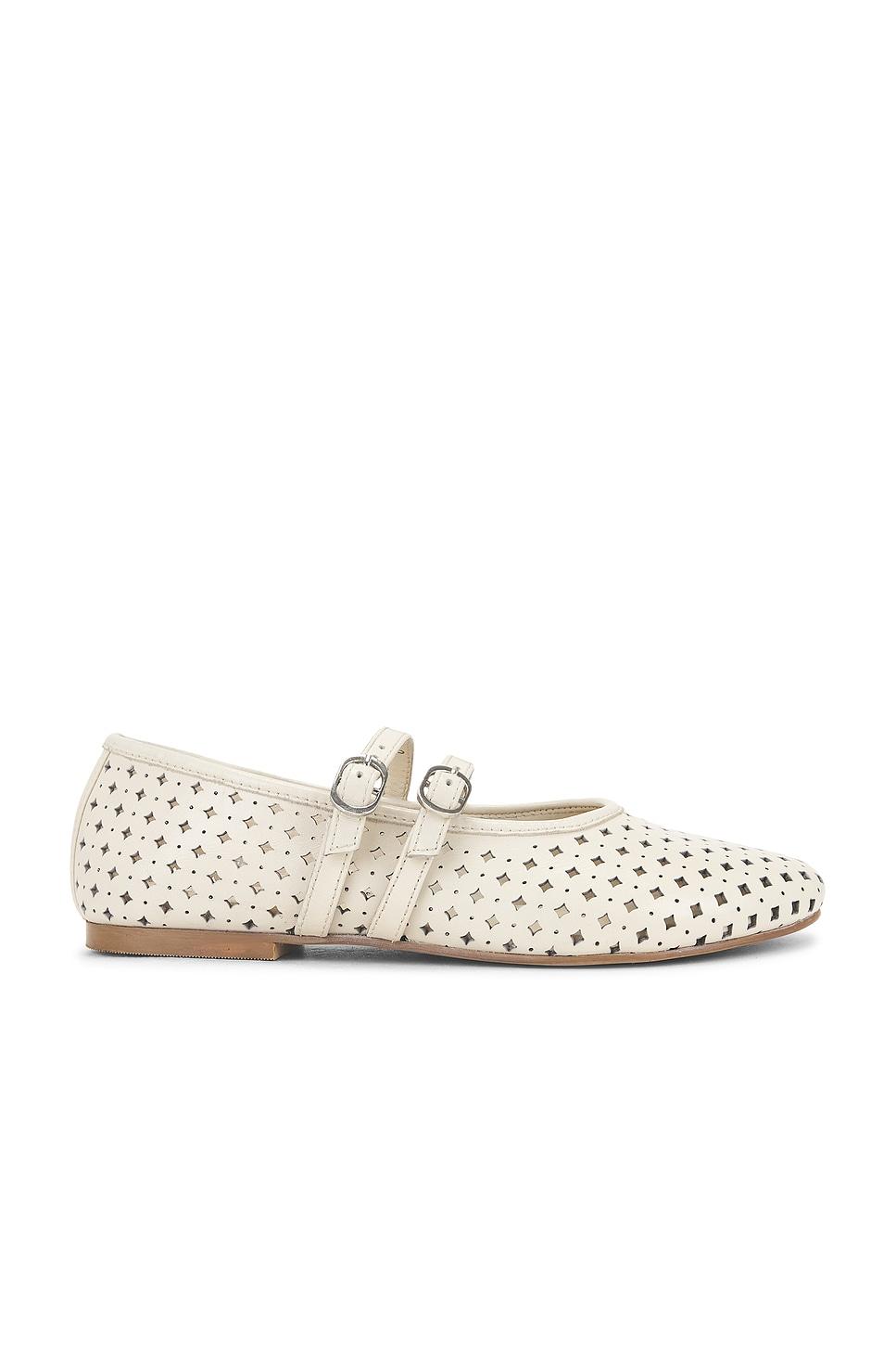 Квартира Королевского балета Seychelles, off white leather