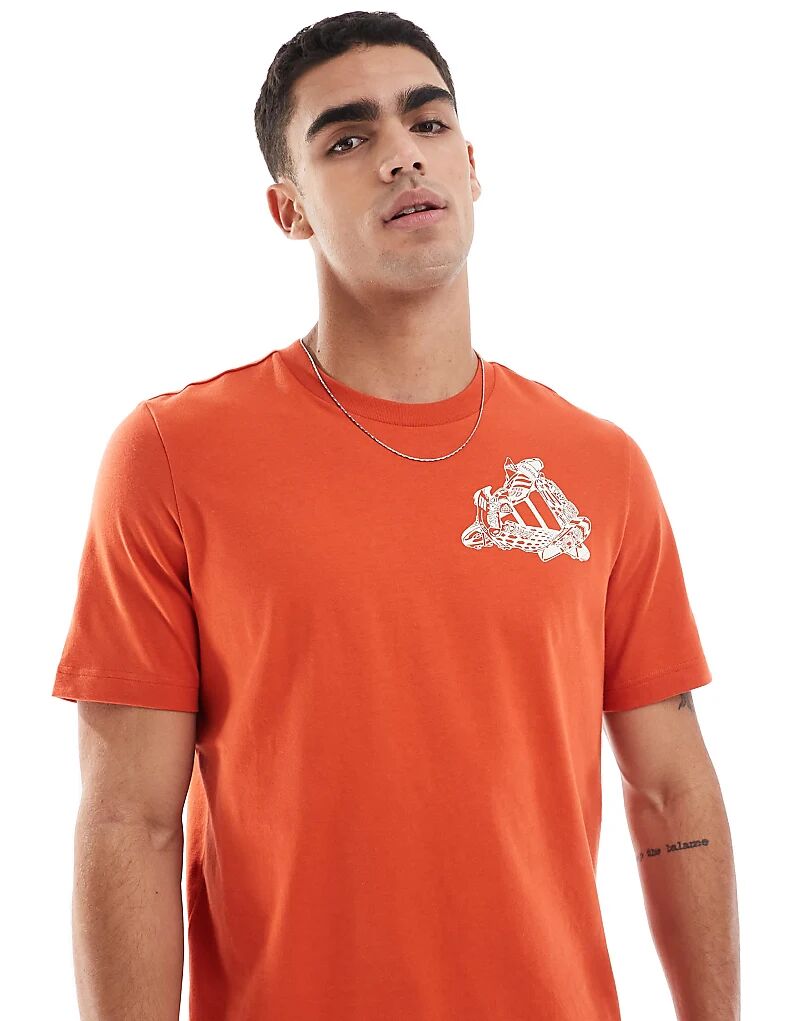 

Футболка с рисунком adidas Football Kicks Graphic Tee красного цвета adidas performance