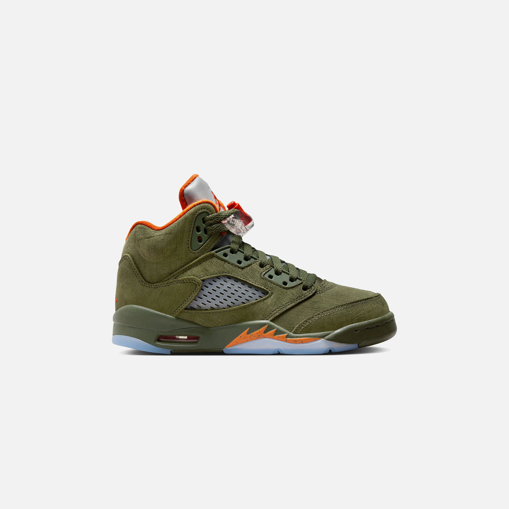 

Кроссовки Jordan GS Air Jordan 5 Retro, цвет Army Olive/Solar Orange
