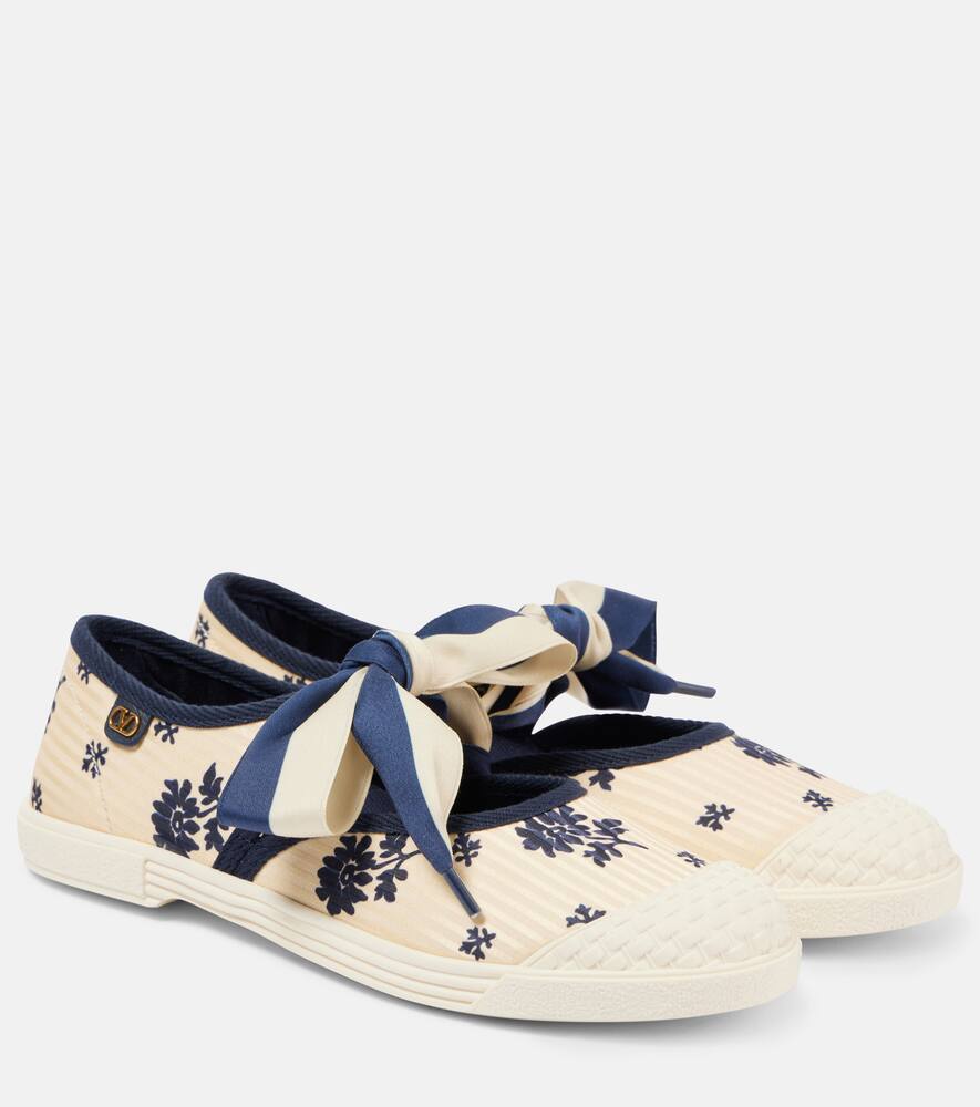 Бай Бай кеды из печатного холста Valentino Garavani, Burro-Blu/Marine/Ivory
