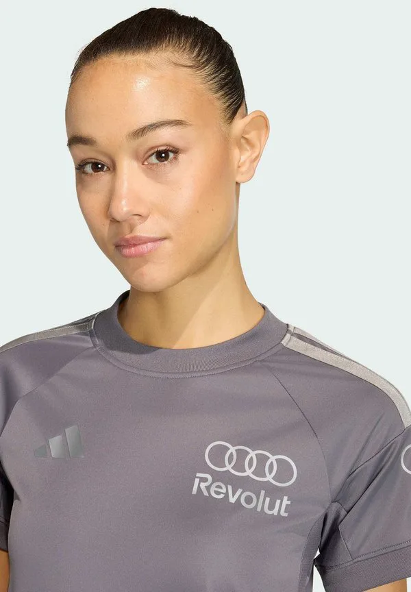 Спортивная футболка audi revolut f1 team с коротким рукавом, реплика футболки пилота Adidas Performance, Grey Strata/Iron Metallic — фото 3