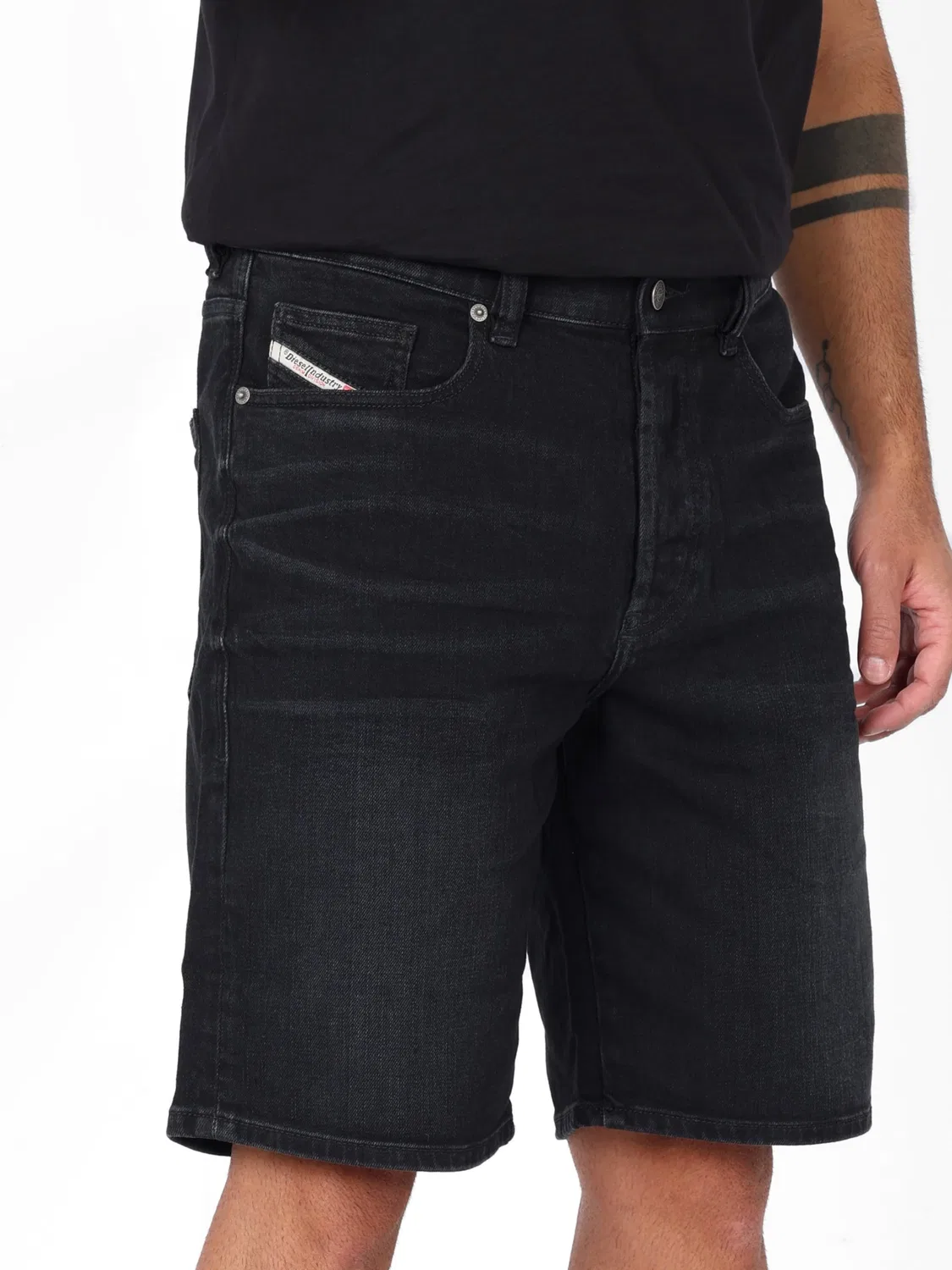 Джинсы Diesel Regular Jeans REGULAR-SHORT из черного денима — фото 4