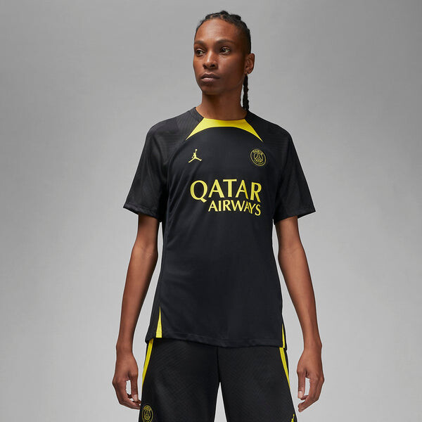 Футболка Air Jordan x Paris Saint-Germain Strike Dri-FIT Knit Soccer Top 'Black', черный — фото 2