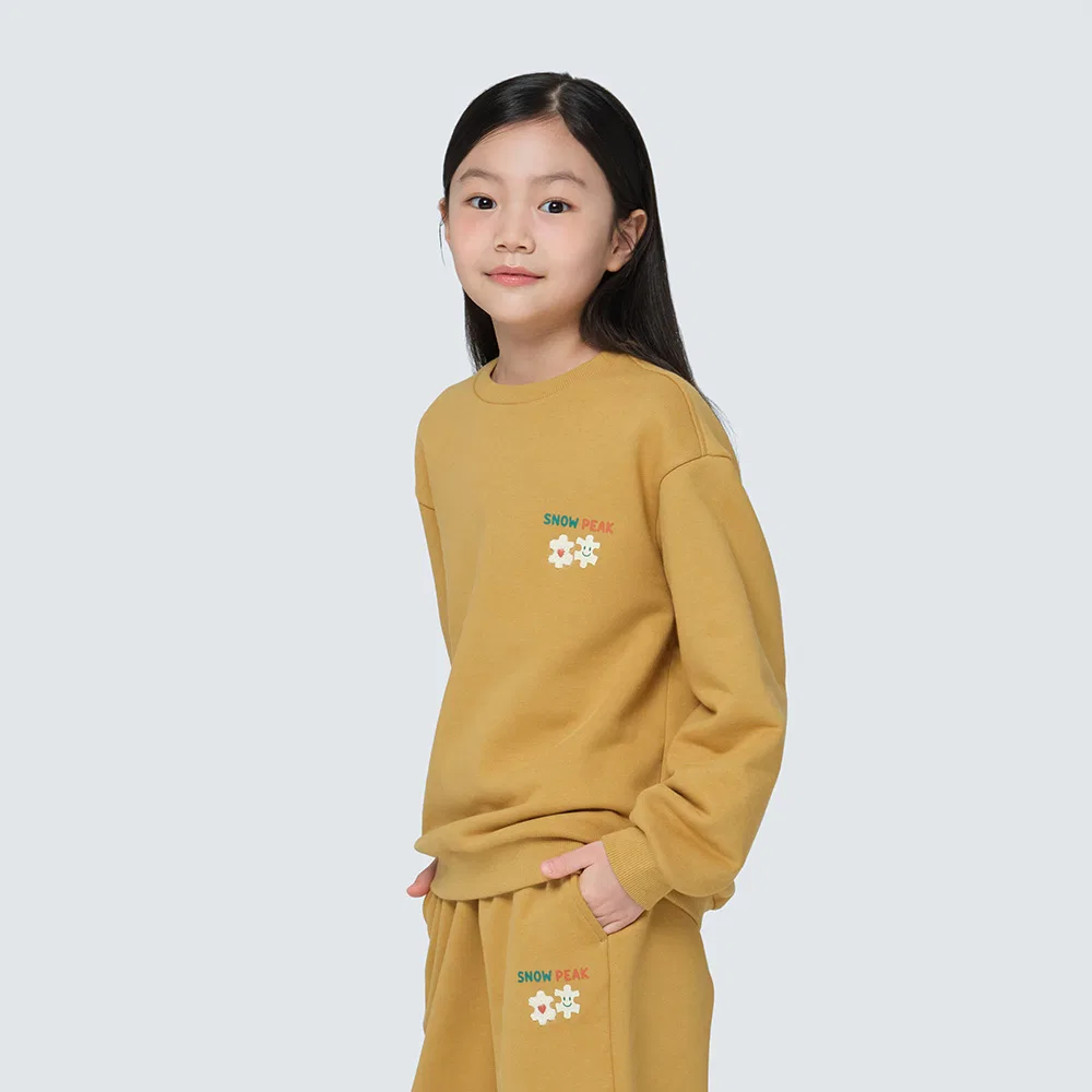Детский свитшот с графическим принтом горчичный от Snowpeak Apparel Kids