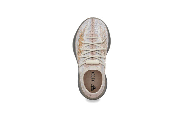 Кроссовки помогли 380 младенцам Adidas Yeezy, коричневый — фото 4