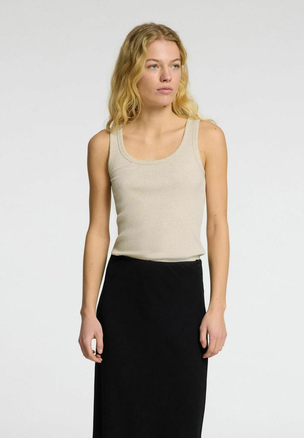 

Топ TANK Selected Femme, бежевый