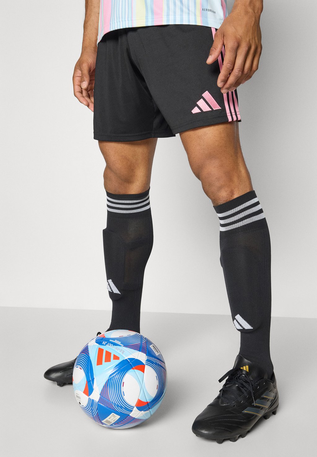 Спортивные шорты JUVENTUS 25/26 HOME SHORT - Club wear Adidas Performance, черный — фото 4