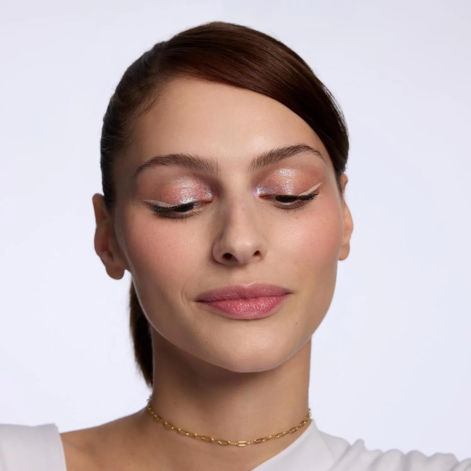 Жидкие хромовые тени для век «Space Glam Liquid Chrome Eyeshadow» от Catrice Catrice, 010 Milky Way — фото 4