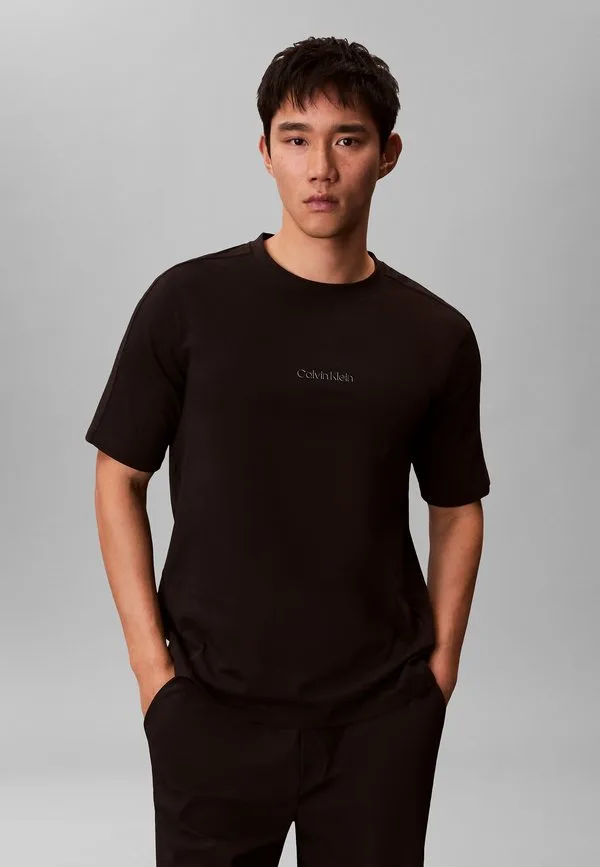 Спортивная базовая футболка active top icon Calvin Klein, Black