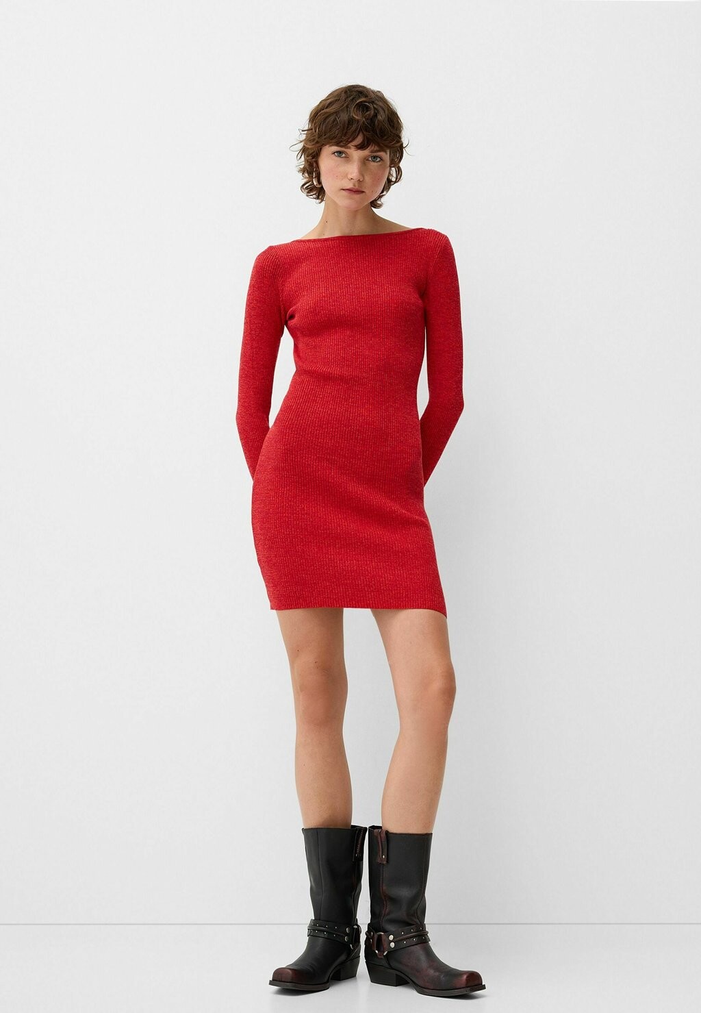 

Платье-футляр Bershka, красный