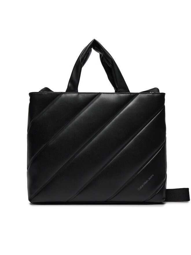 

Классическая сумка Quilted Mini Slim Tote26 Calvin Klein, черный