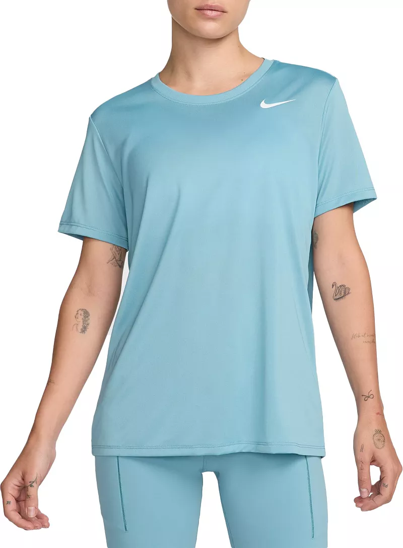 

Женская футболка Nike Dri-FIT Legend, цвет Denim Turq