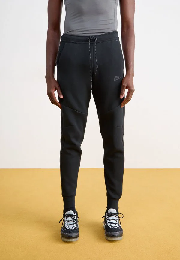 Спортивные штаны Nike Sportswear, Schwarz