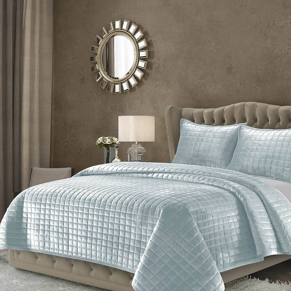 

Комплект одеял большого размера из бархата Tribeca Living Florence, цвет Light Blue