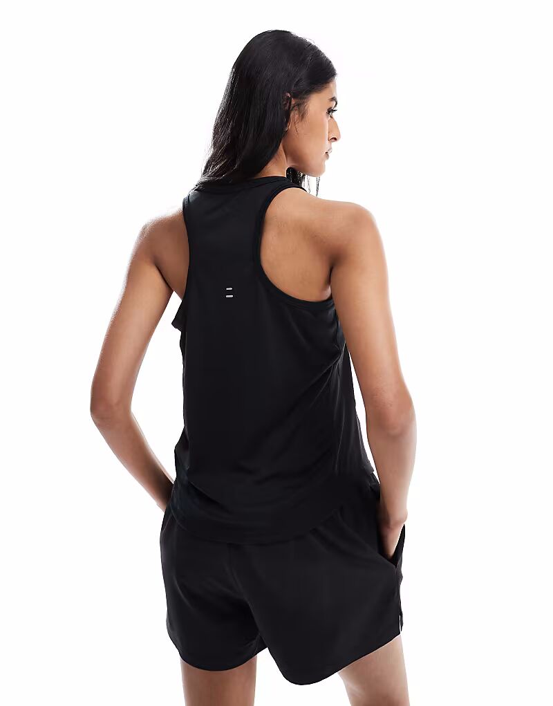 Топ Nike Running Tempo Dri-FIT черного цвета — фото 3