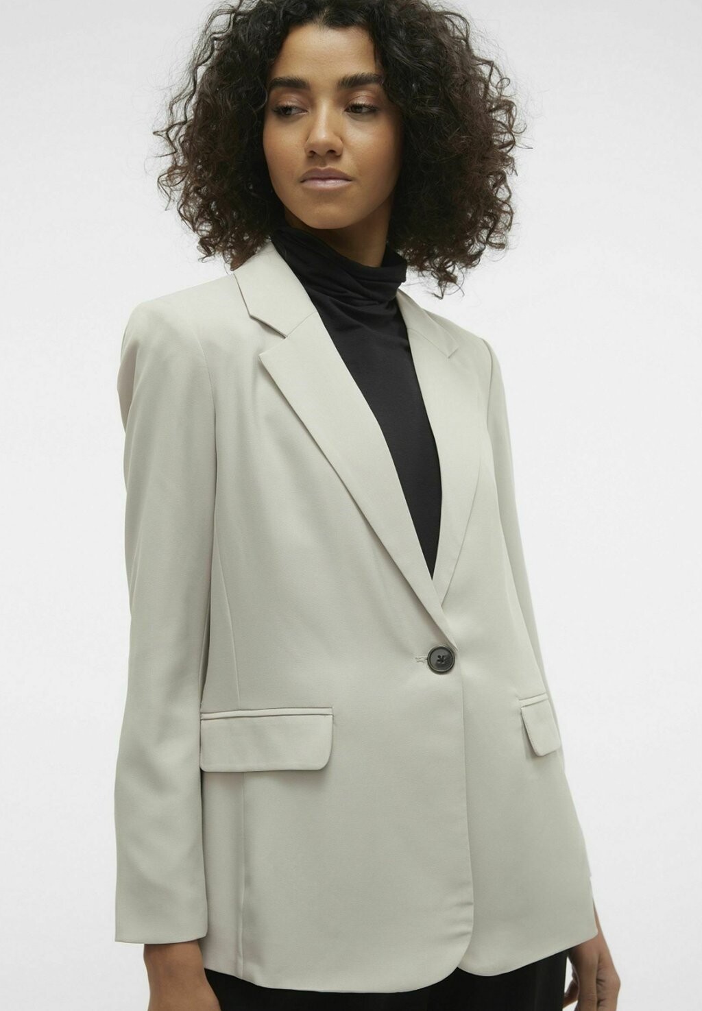 

Блейзер Vero Moda, худая сторона Vmrita