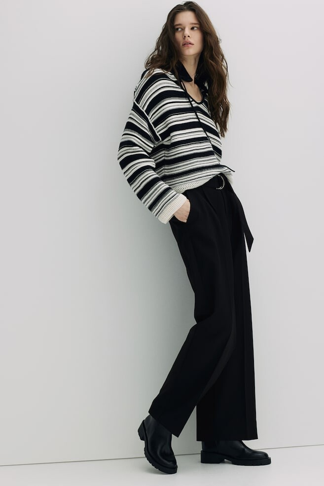

Элегантные брюки с поясом H&M, черный