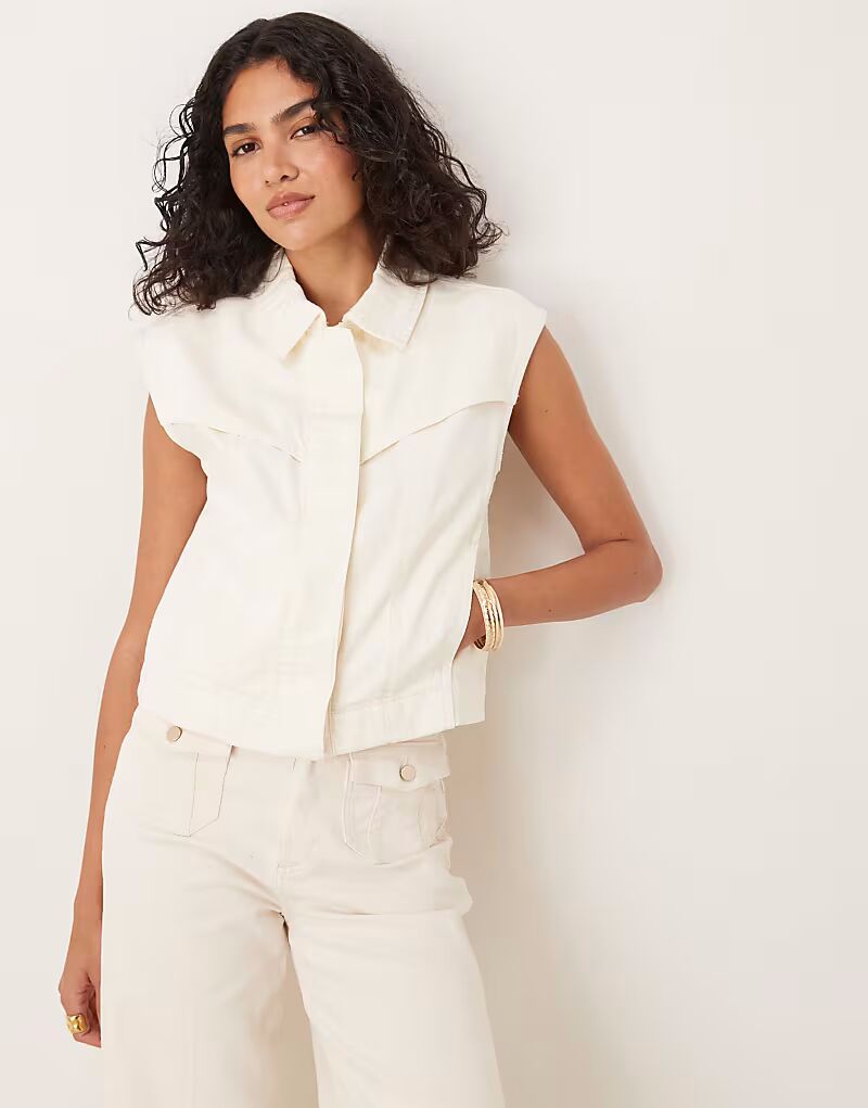 

Жилет свободного кроя в стиле вестерн без рукавов, застегивающийся на пуговицы, бежевого цвета Mango