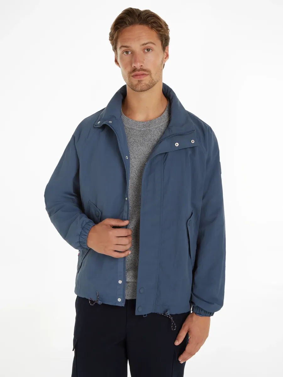 

Блузон Tommy Hilfiger "REGATTA JACKET", с капюшоном, водоотталкивающий, с высоким воротником, со складным капюшоном, цвет Aegean Sea