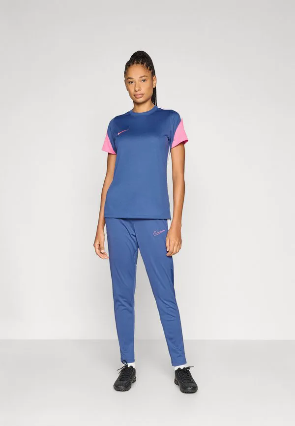 Лучшая спортивная футболка Nike Performance, Mystic Navy/White/Pinksicle — фото 2