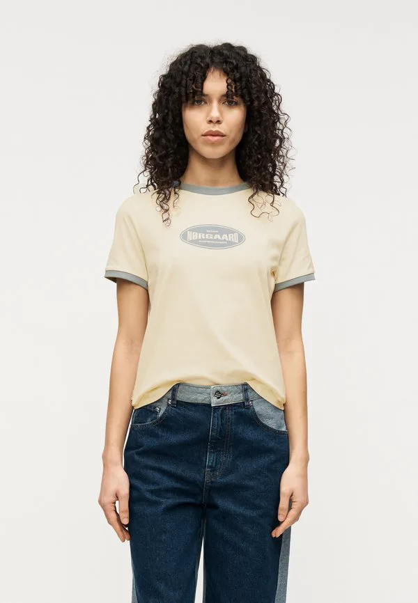 

Футболка с принтом тринити Mads Nørgaard, Vanilla Ice/Faded Denim, Желтый, Футболка с принтом тринити Mads Nørgaard, Vanilla Ice/Faded Denim