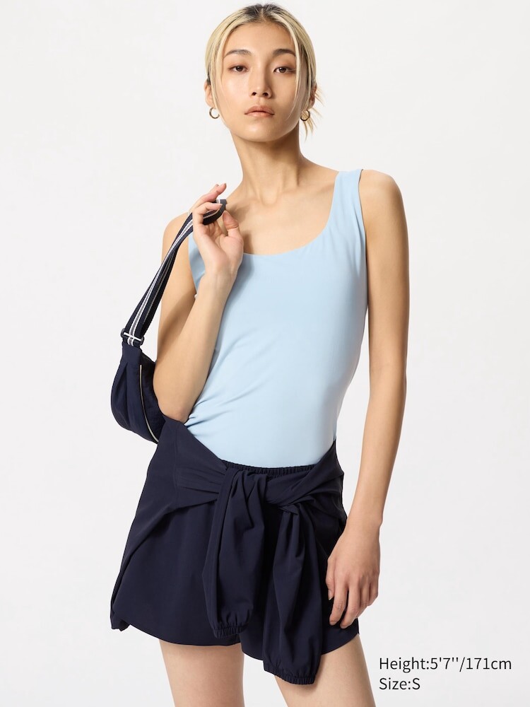 

Майка с чашечками Uniqlo, цвет 61 синий